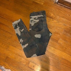 Camo Billabong jeans